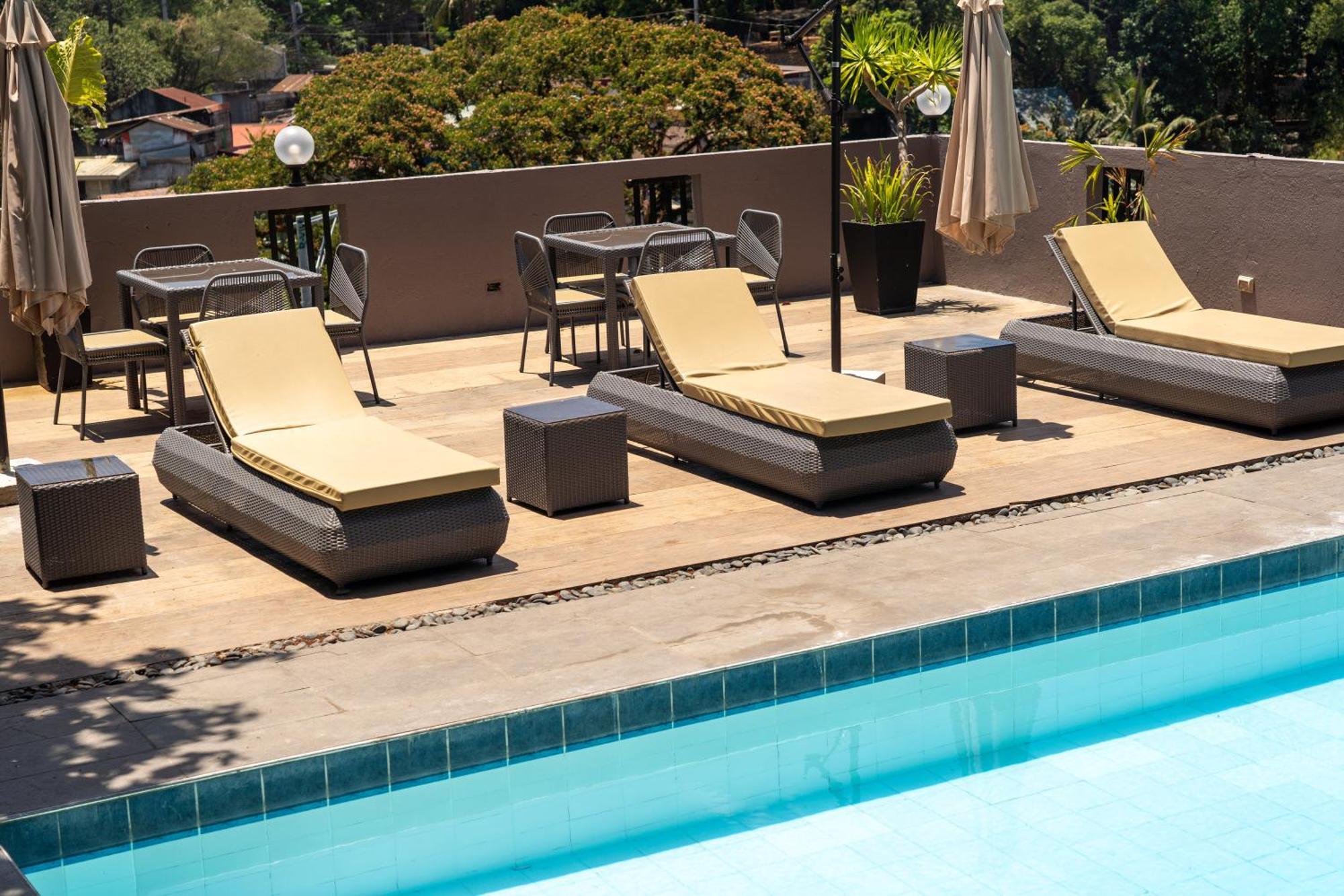 Altaroca Mountain Resort Антиполо Экстерьер фото
